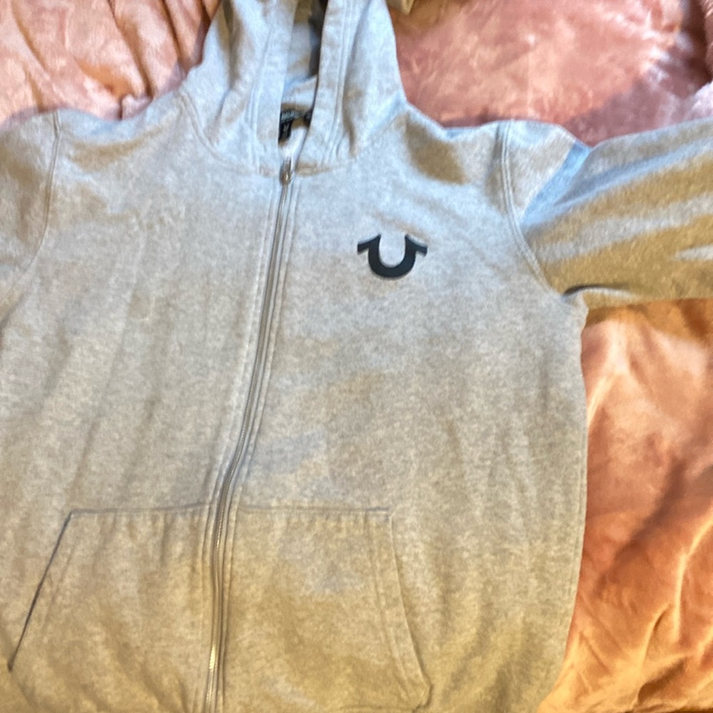 the jacket is a size large but fits xs,s,med and large street wear/y2k